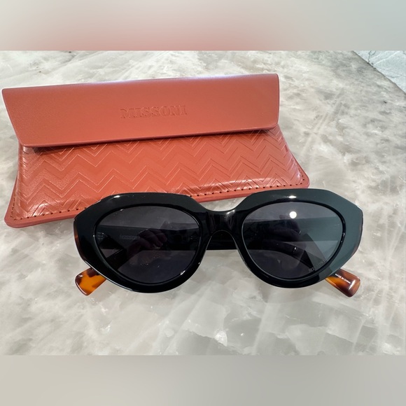 Missoni Accessories - Missoni Black Sunglasses with case